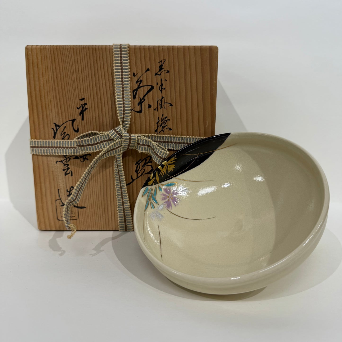 SBKTB132  黑半掛撫子文 茶碗